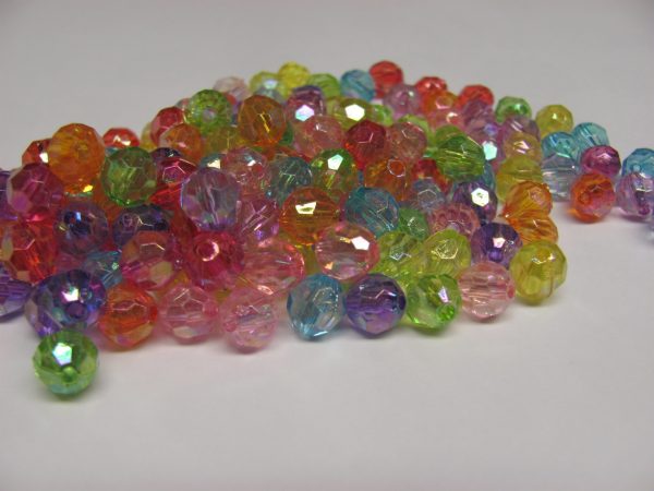 Acrylic faceted Ab beads 8mm