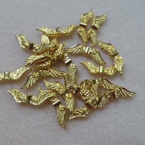Angel Wings Antique Gold 23mm