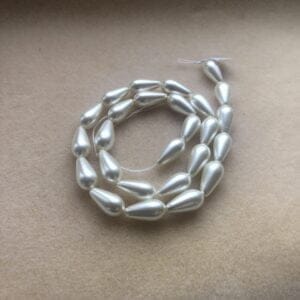 Pearl teardrop 16mm
