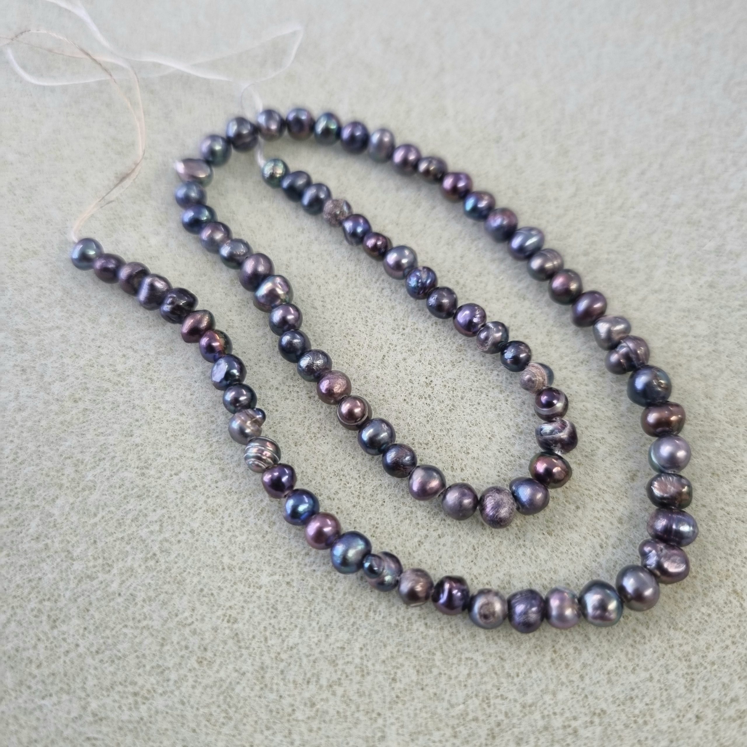 5mm Freshwater Pearls Dark Slate Grey